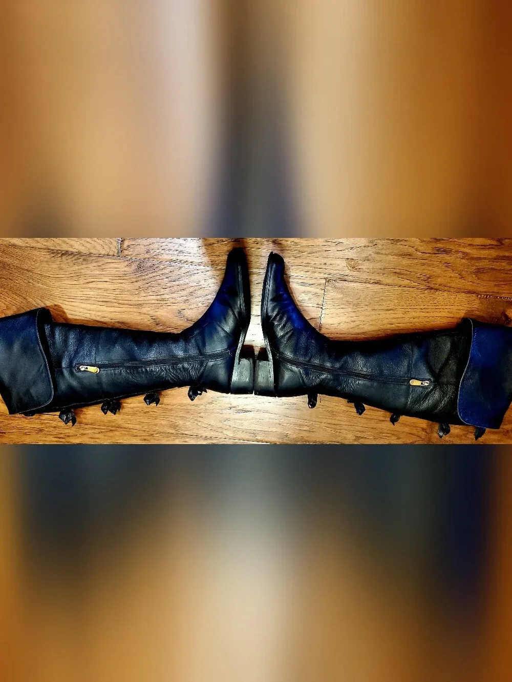 Black Leather Over-the-Knee Fold-Over Boots with Back Bows Gold Side Zipper Sz 7